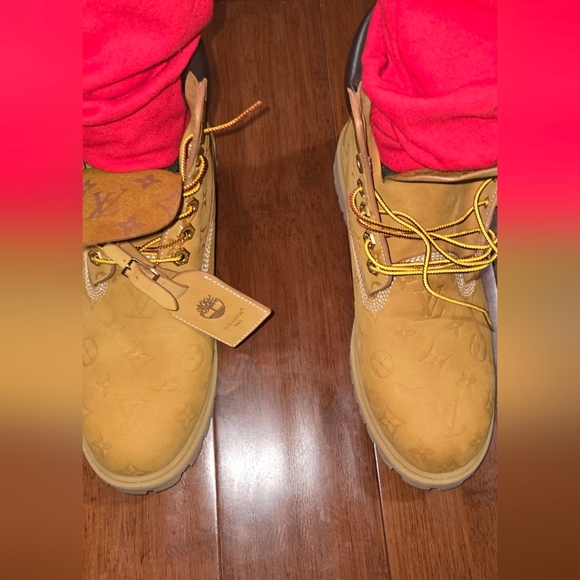 Louis Vuitton + Timberland 6 inch Ankle Boot Embossed Monogram -- Wheat - Picture 7 of 8